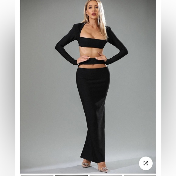 Brand NEW elegant 2 pieces set LAST PRICE! - Picture 2 of 6